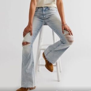 MOTHER Light Blue Distressed weekender Jean